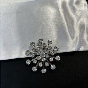 Vintage Mid Century Rhinestone  atomic Brooch snowflake or starburst 50's 60's